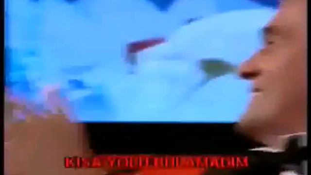 Gökmen Özdenak karaoke yapıyor смотреть онлайн