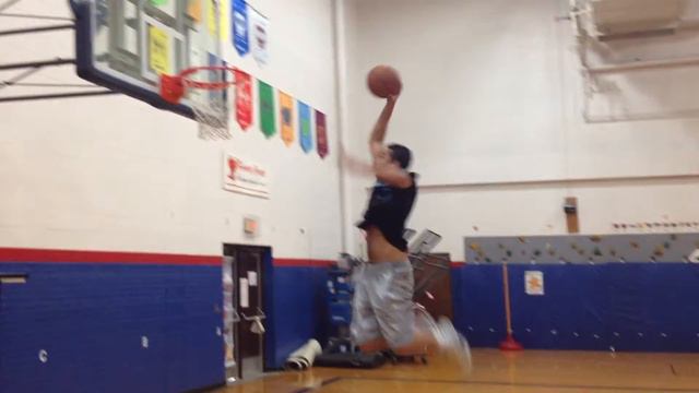 Isaac Anderson Huge Dunk смотреть онлайн