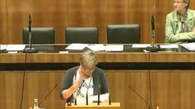 NR-Sitzung am 7.7.11 Ursula Haubner zum Schulorganisationsgesetz смотреть онлайн