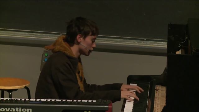 Jacob Collier - Danny Boy + Hajanga (MIT Campus) смотреть онлайн