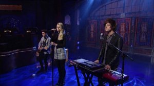London Grammar - Strong - David Letterman 04 08 2014