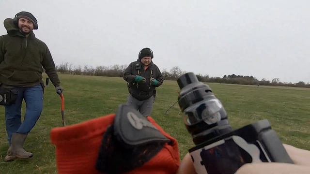 Ep 35 Metal Detecting UK 2022 | Very Moist Day In Northamptonshire | Love Token Coin Plus More!!