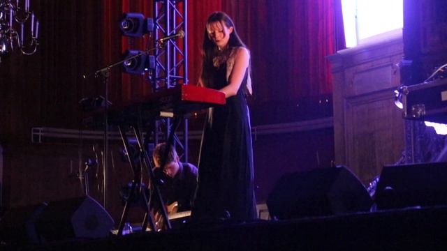 Martha Skye Murphy (longer part) @ Grauzone Nieuwe Kerk 18.06.2022 смотреть онлайн