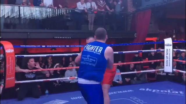 IWA 26 LIVERPOOL - ALEC V KARL смотреть онлайн