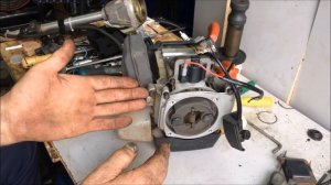 Нет искры.Маховик бензо_триммера не традиционной ориентации!)