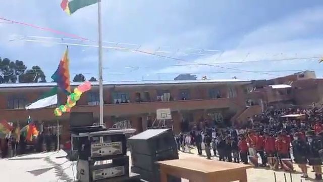 CANTO A BOLIVAR TROMPETAS DE JUBILEO смотреть онлайн