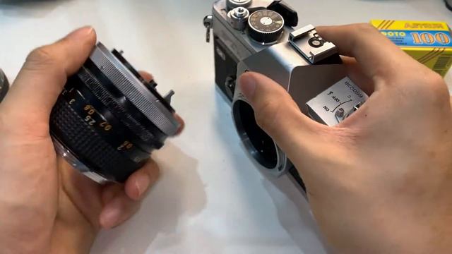 Canon FTb Camera with Canon FD 50mm 1:1.8 S.C. Lens ( Barg ) смотреть онлайн