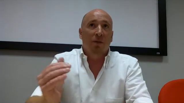 Siena-Vicenza: conferenza stampa pre-partita di mister Rolando Maran.wmv смотреть онлайн