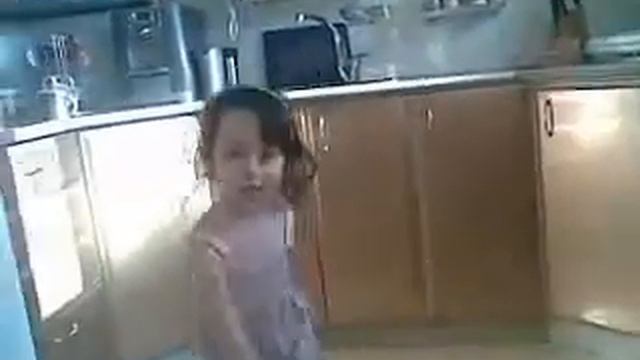 Алина поёт песенку смотреть онлайн