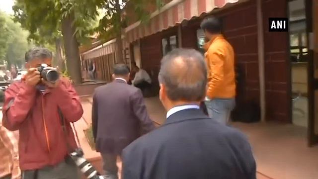Ericsson contempt plea: SC adjourns hearing, asks Anil Ambani to appear tomorrow смотреть онлайн