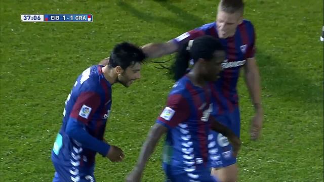 Golazo de Bóveda (1-1) en el SD Eibar - Granada CF - HD смотреть онлайн