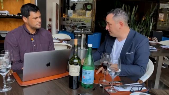 Conversando En El Canal Cepa Y Barrica