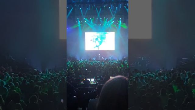 Adam Lambert - Overglow - 5th June 2023 - Royal Albert Hall смотреть онлайн