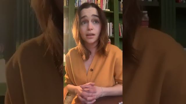 Emilia Clarke - IG Live (GurlsTalk) #CopingTogether смотреть онлайн