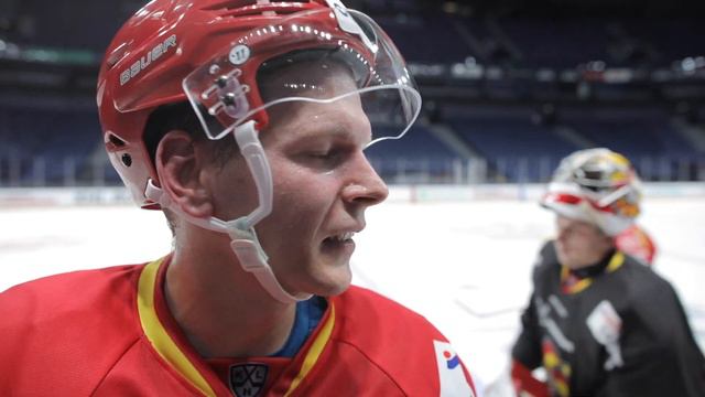 Kaikki Valmista Ensi-iltaan - 