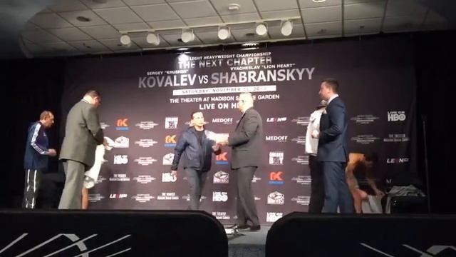 Boxing Star Jason Sosa vs Gamboa Weigh In And Faceoff смотреть онлайн
