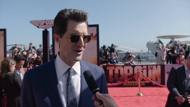 Joseph Kosinski Top Gun Maverick premiere interview смотреть онлайн