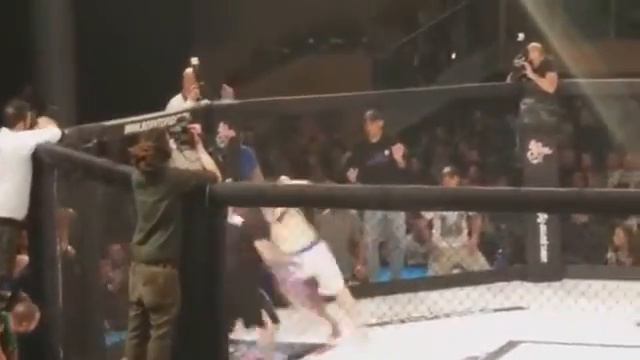 James Zikic vs. Pietro Cappelli смотреть онлайн