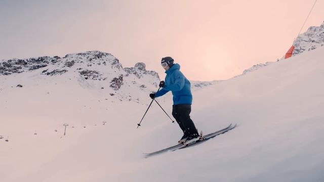 Top To Bottom / Kevin Rolland / SKIING WITH SHARKS смотреть онлайн