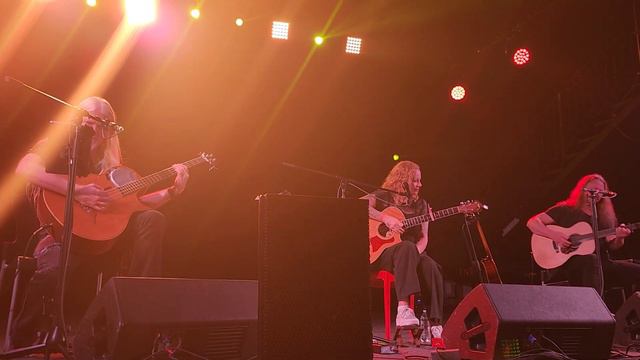 I See Fire cover, Anneke van Giersbergen and Marko Hietala (Guadalajara, 10/20/2023) смотреть онлайн