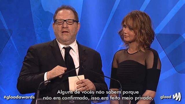 Jennifer Lawrence e Harvey Weinstein apresentando o 24º GLAAD Media Awards [LEGENDADO] смотреть онлайн