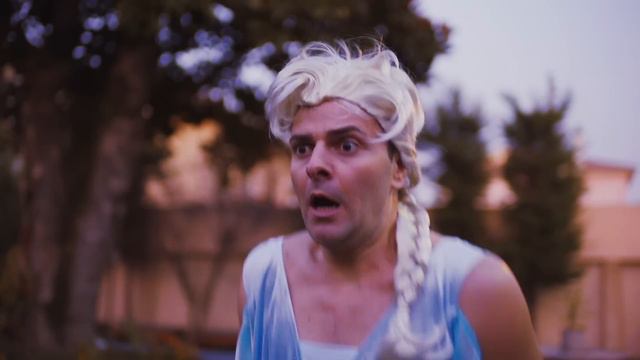 SITUAZIONI IMBARAZZANTI AL PRIMO APPUNTAMENTO - iPantellas /w Ludovica Pagani смотреть онлайн