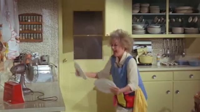 Murder Me With Kisses, Phyllis Diller смотреть онлайн