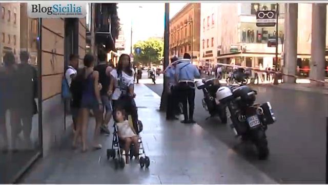 Palermo, allarme bomba in via Ruggero Settimo смотреть онлайн