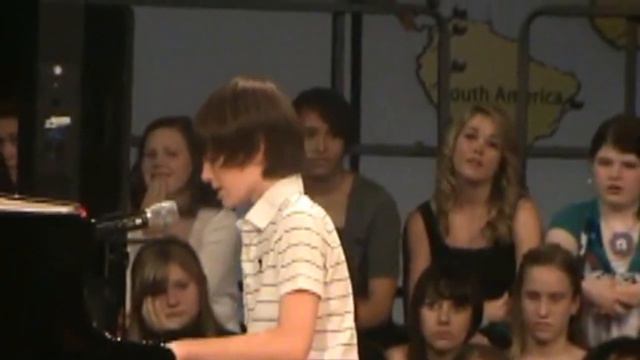 Greyson Chance Sings Paparazzi Live HD
