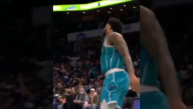 OH YEA! Miles Bridges breaks out the windmill😱😱😱 смотреть онлайн
