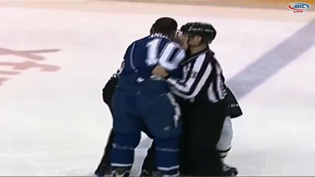 Mike Angelidis vs Michael Latta смотреть онлайн