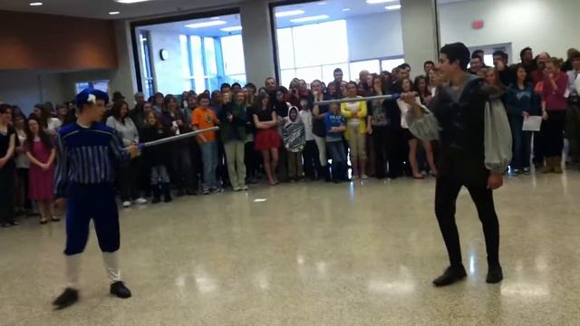 Brad and Logan Epic Duel смотреть онлайн