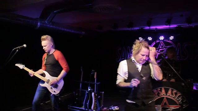 Sampsa Astala & Qma ( Feetu Haavisto,Leena Peisa & Niko Hurme) смотреть онлайн