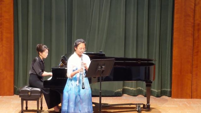 [2023.05.20] Fantasy Pieces, Op.2 by Carl Nielsen in Peabody Prep, Clarinet and oboe Recital смотреть онлайн