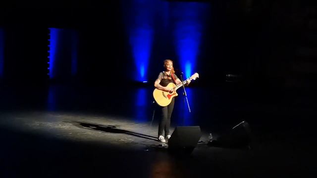 Anneke Van Giersbergen - My Mother Said (live acoustic) смотреть онлайн