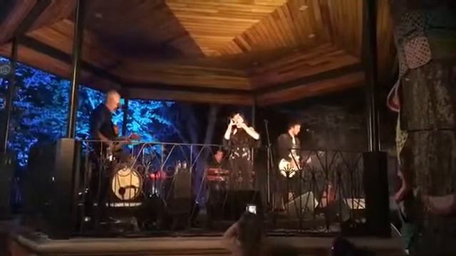 Susana Félix - Canção de Madrugar (25 de abril em Carnide) смотреть онлайн