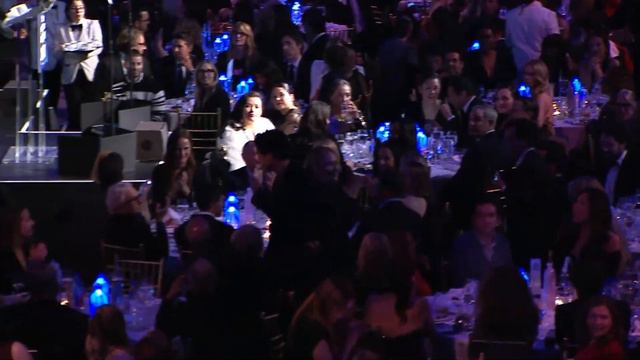 Charles Melton Wins the Award for Outstanding Supporting Performance at the 2023 Gotham Awards смотреть онлайн