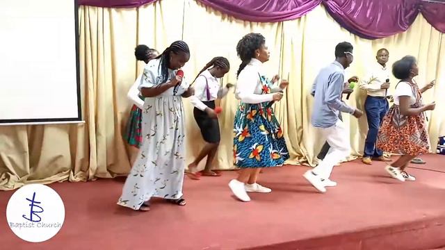Kwa Neema By Reuben Kigame Performed By Bible Baptist Church, Wendani At Worship Experience Nov 202 смотреть онлайн