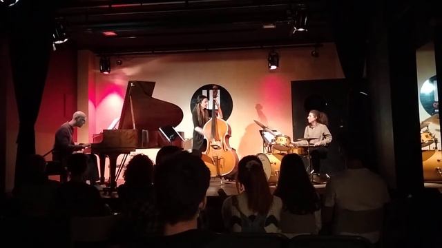 Giulia Valle, Biel Harper, Andrea G  