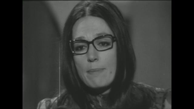 Esther Ofarim & Nana Mouskouri - Le vent et la jeunesse (live, 1971) смотреть онлайн