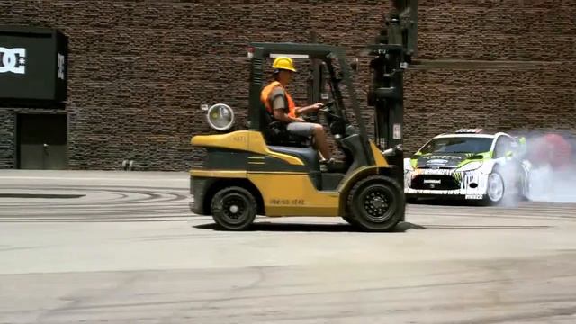 Кен Блок смотреть онлайн