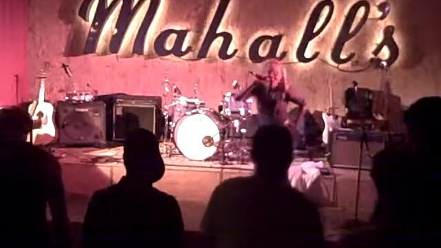 Micka Nova -- Looking Fire смотреть онлайн