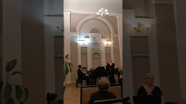 V Kuprevičius Atmenu, Svaigo Alyvos