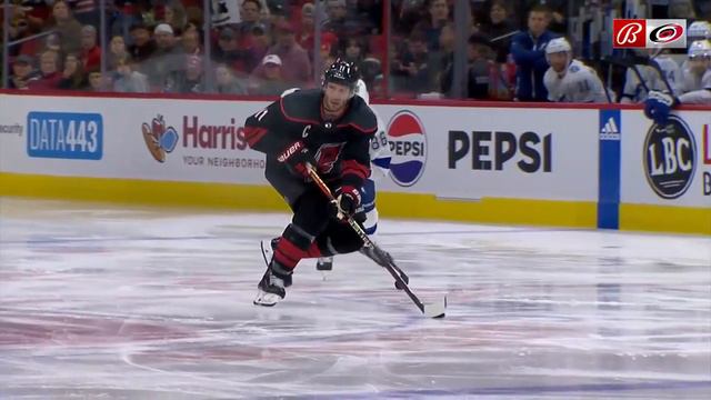 Andrei Vasilevskiy stops Jordan Staal in shorthanded situation vs Hurricanes (24 nov 2023) смотреть онлайн