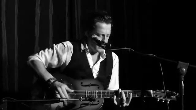 Ian Siegal смотреть онлайн