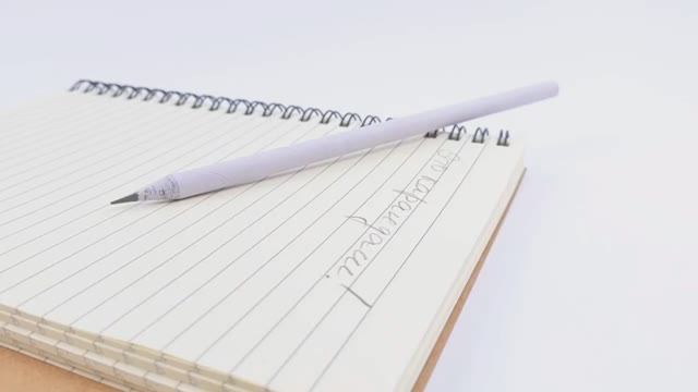 Карандаши из переработанного картона смотреть онлайн