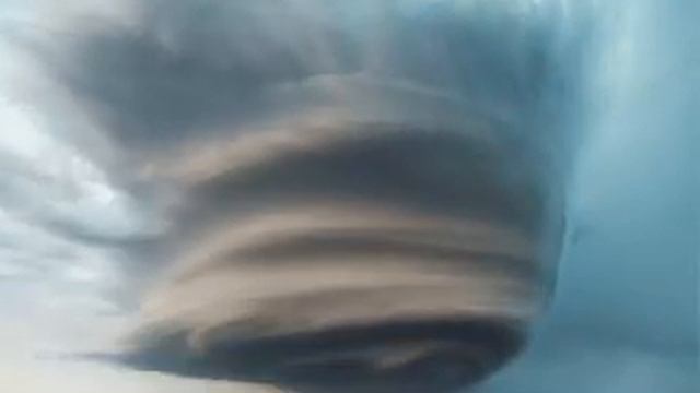 Samy Akrour - Cyclone смотреть онлайн