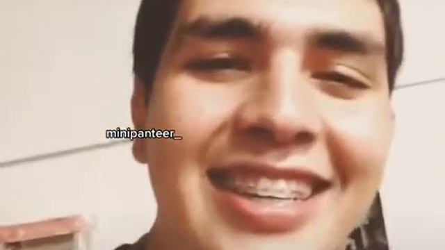 Fidel Castro (Marca Registrada) y Ariel Camacho, Cesar Sanchez Amigos Saludando смотреть онлайн