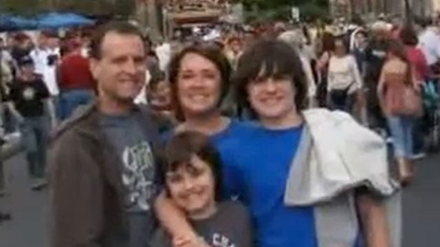 Josh Hutcherson- With You смотреть онлайн