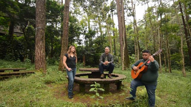 An ode to Kennon Road (SONG) "Tayo'y Maglalakbay" смотреть онлайн